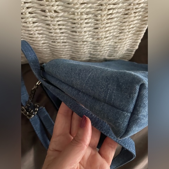 MARY FRANCES Queen Flamingo Embellished Denim Novelty Handbag - Picture 9 of 15